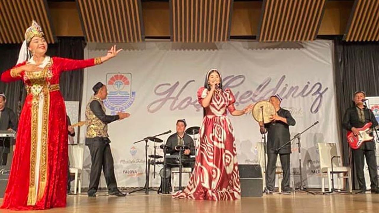 Özbekistan Fergana Filarmonisi Yalova’da Sahne Aldı
