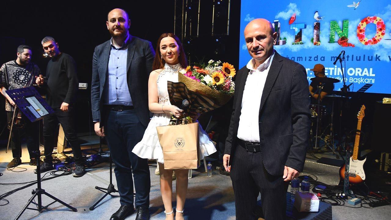 Altınova Gençlik Festivali'nde Muhteşem Final