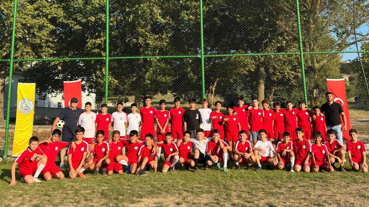 Subaşı'nda Futbol Yaz Okulu Sona Erdi