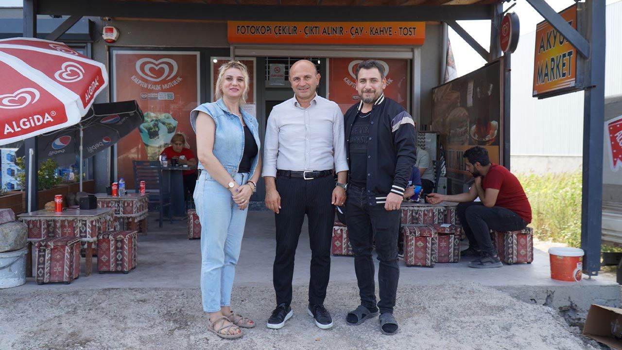 Oral, Kitap Cafe İşletmecisi Çiğdem Akyüz'ü Ziyaret Etti