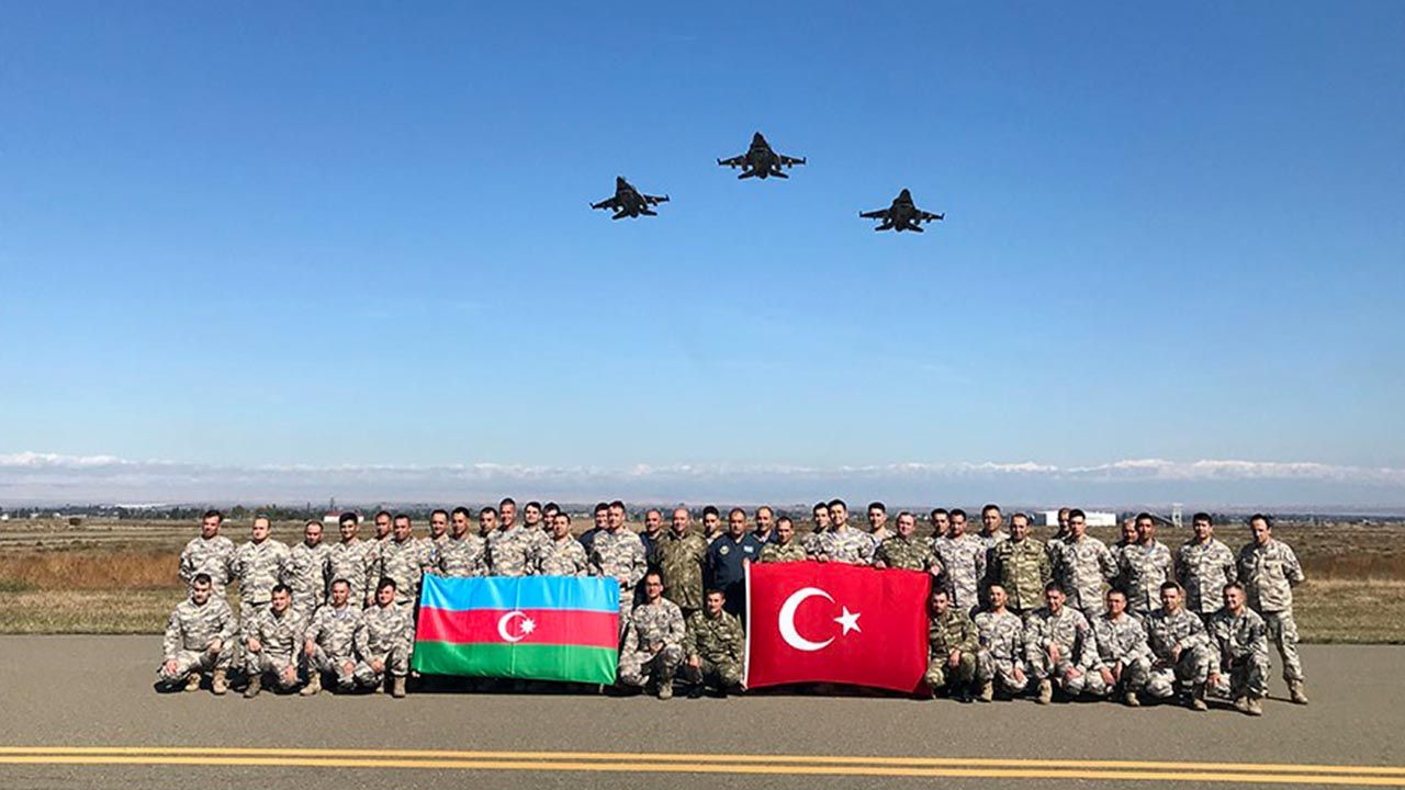Türk F-16'ları Azerbaycan'da