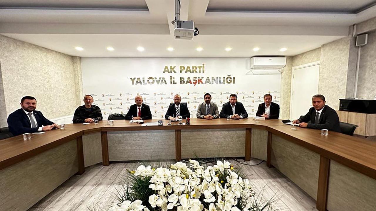 AK Parti Yalova’dan Kritik Toplantı
