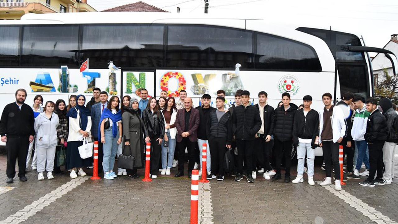 Altınovalı Liseliler Bursa'yı Geziyor