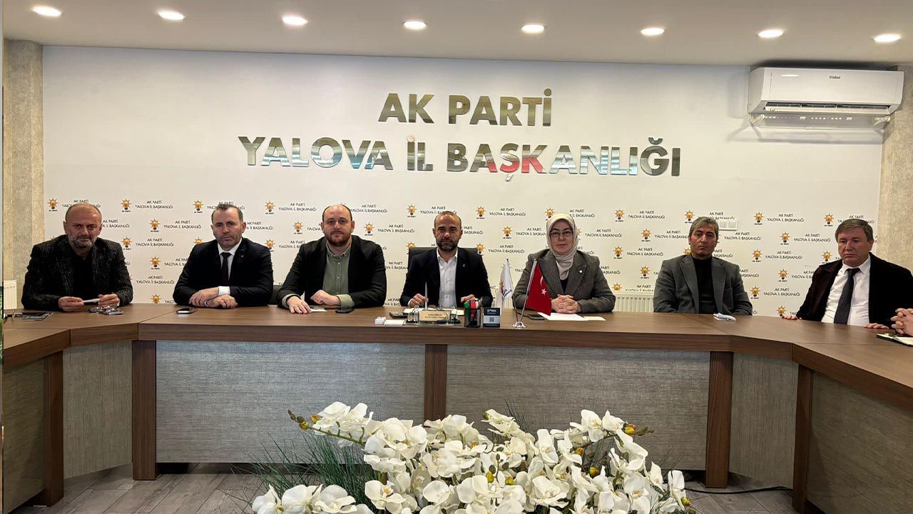 Yalova AK Parti’den Kritik Toplantı