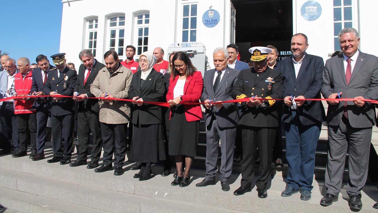 ‘İki Hilal Tek İstiklal’ Sergisi Törenle Açıldı