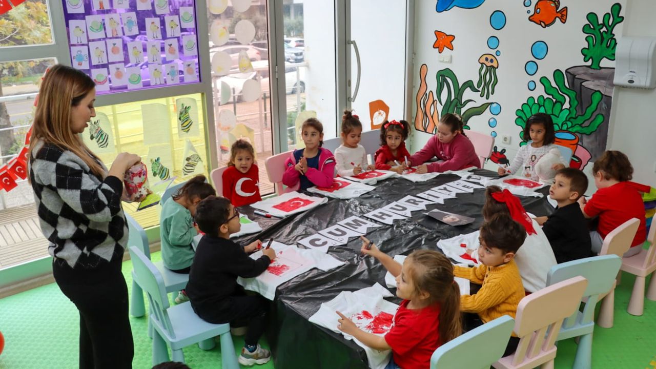 Yalova’da Cumhuriyet Coşkusu Miniklerle Buluştu