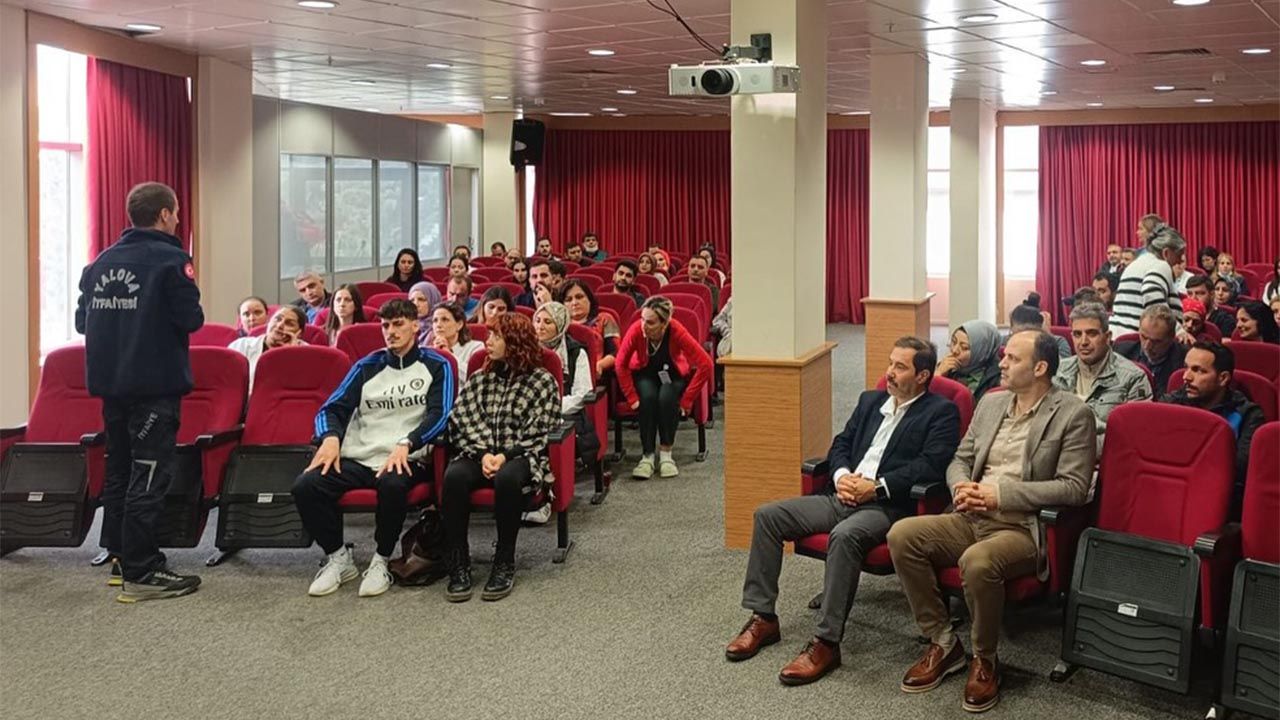 Sağlık Personellerine Yangın Eğitimi
