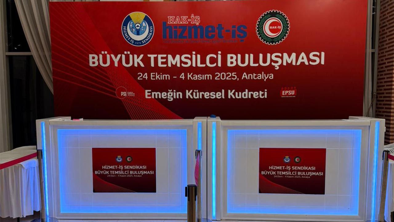 Yalova Belediyesi Temsilcileri Hizmet-İş Antalya Büyük Buluşmasında