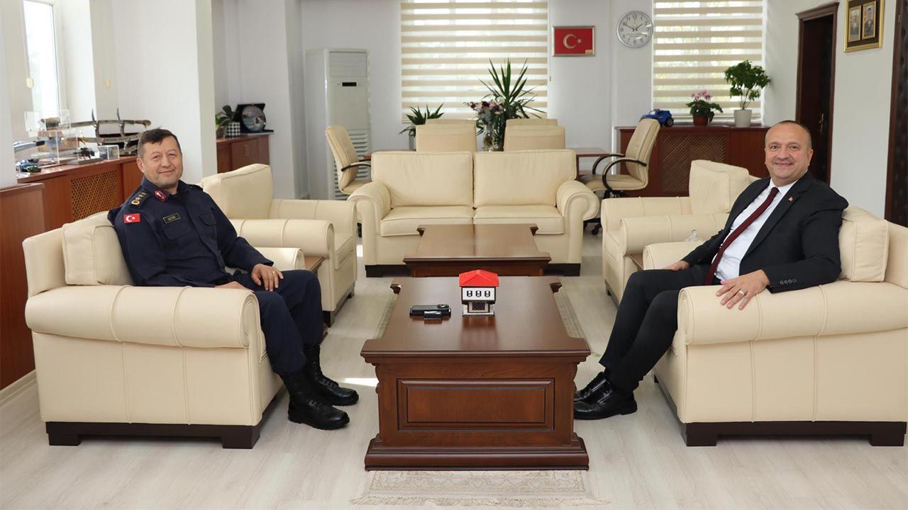 Başkan Avni Kurt’tan İl Jandarma Komutanı Ercan Altın’a Ziyaret