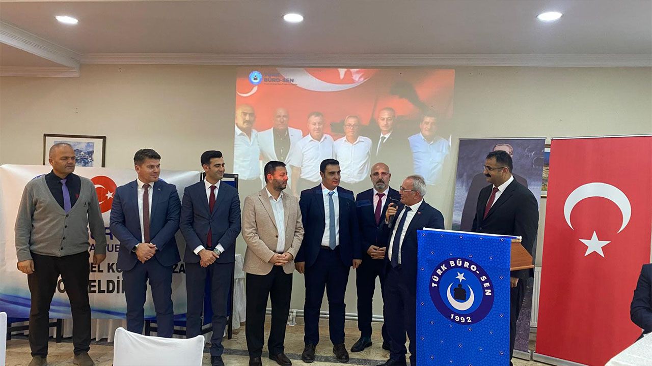 Türk Büro-Sen Yalova Şubesi’nde Bayrak Değişimi