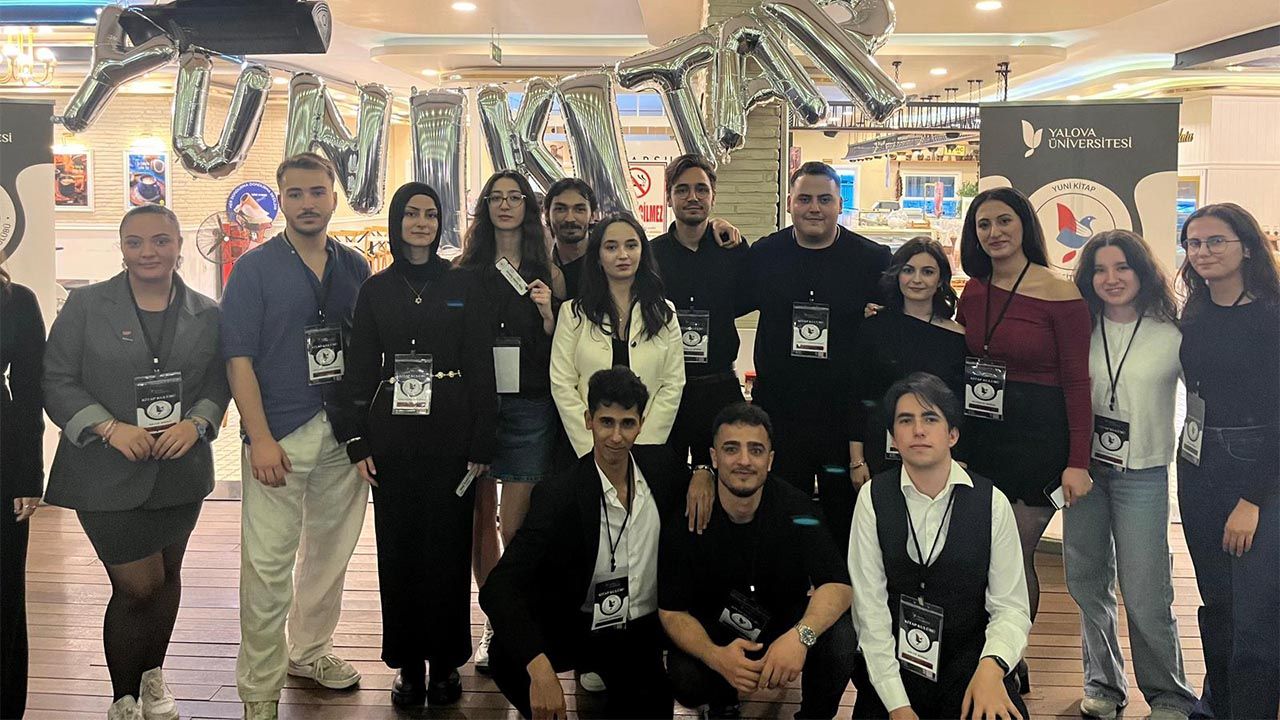YUNİ Kitap Kulübü, Yeni Üyeleriyle Tanışma Etkinliğinde Buluştu