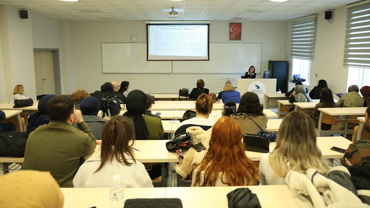 Yalova Üniversitesi’de Uluslararası Sempozyumda Yer Aldı