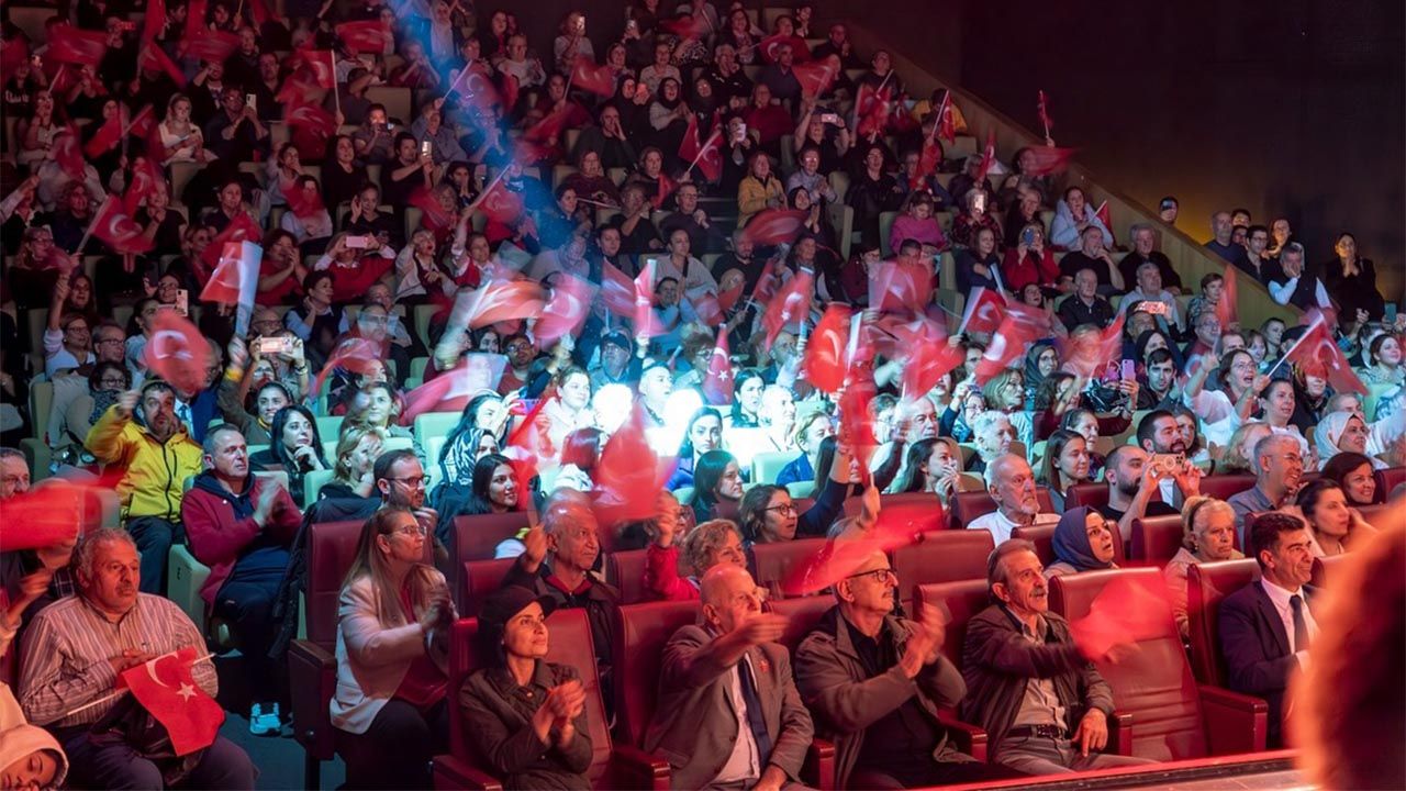 Yalova’da Cumhuriyet’in 102. Yılı Türkülerle Kutlandı