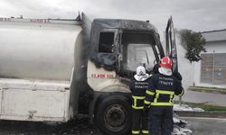 Altınova’da Madeni Yağ Yüklü Tanker Alevlere Teslim Oldu