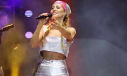 Derya Uluğ’dan Konser Sonrası Açıklaması