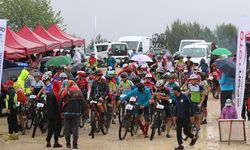 Bisikletçiler Madalya İle Döndü