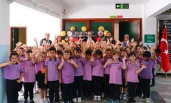 Başkan Silpagar’dan Çiftlikköy’deki Öğrencilere Eğitim Seti Hediyesi