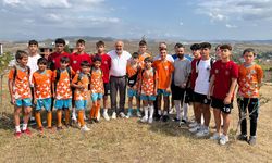 Başkan Silpagar, Futbolcularla Fidan Dikti