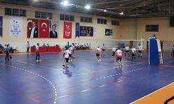 Çınarcık’ta Voleybol Heyecanı