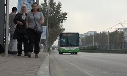 Halk otobüsü şoförünün kadın yolcuların konuşmasından psikolojisi bozuldu