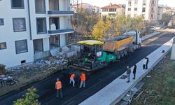 Altınova’da Yollara Kalite, Ulaşıma Konfor Geliyor