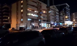 Faciadan döndüler: Bursa’da bir kafenin asma tavanı çöktü  