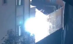 İstanbul’da elektrik tellerinin patladığı anlar kamerada: Geceyi gündüze çevirdi  