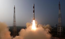 Hindistan, Uzaya Gözlem Uydusu Fırlattı  