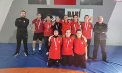 Yalova Belediyesporlu Güreşçi Kızlardan Büyük Başarı