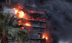 İspanya’da 14 Katlı Binadaki Yangında 4 Kişi Hayatını Kaybetti