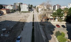 Osmaniye’nin kalbi olan İstasyon Caddesi eski günlerini arıyor
