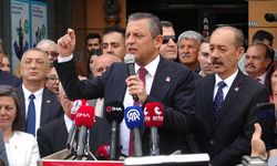 CHP Genel Başkanı Özgür Özel: "Kim hakkını arıyorsa yanında olacağız"