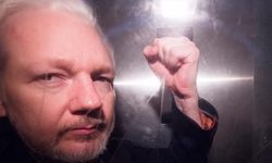 WikiLeaks'in kurucusu Assange Serbest