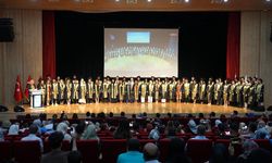 Yalova Üniversitesi Hemşirelik Bölümü İlk Mezunlarını Uğurladı