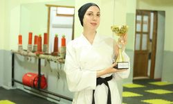 Yalova'nın İlk Kadın Karate Antrenörü Oldu!