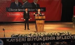 MHP'li Özdemir: "Vatanımızda gözünüz varsa size bu toprakların altını vaat ediyoruz"