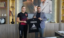 Başkan Tavşan Şampiyon Sporcuyu Ağırladı