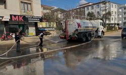 Armutlu’da Cadde Temizliği