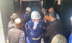 İlhan Şeşen’in Cenazesi Asansörde Mahsur Kaldı