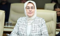 Akyol, Anneler Günü’nü Kutladı