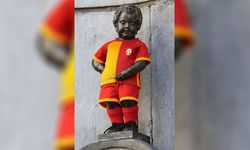 Galatasaray'ın 5 Yıldızlı Forması, 406 Yıllık Manneken Pis Heykeline Giydirilecek