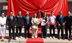 Buse Tosun Çavuşoğlu’na Büyük Onur!