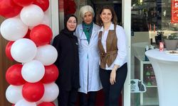 Lale Eczanesi’nde 50. Yıl Heyecanı
