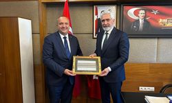 Başkan Avni Kurt’tan Ensarioğlu’na Ziyaret: “Çınarcık İşi’mizi Takdim Ettik”