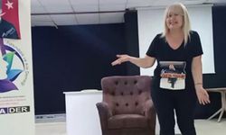 Sinem Tozun Stand Up Yapacak!