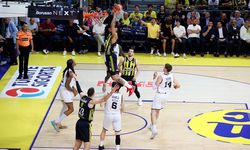 Fenerbahçe, Final Serisinde 1-0 Öne Geçti