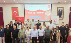 Yalova’da “Aile ve Hukuk” Söyleşisi Düzenlendi