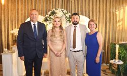 Başkan Kurt, Meclis Üyelerinin Nişan Yüzüklerini Taktı