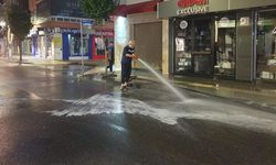 Merkez Caddelere Kapsamlı Temizlik Çalışması