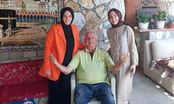 “Büyüklerimizin Yanındayız”